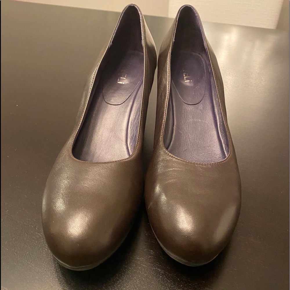 Vaneli brown leather wedge
